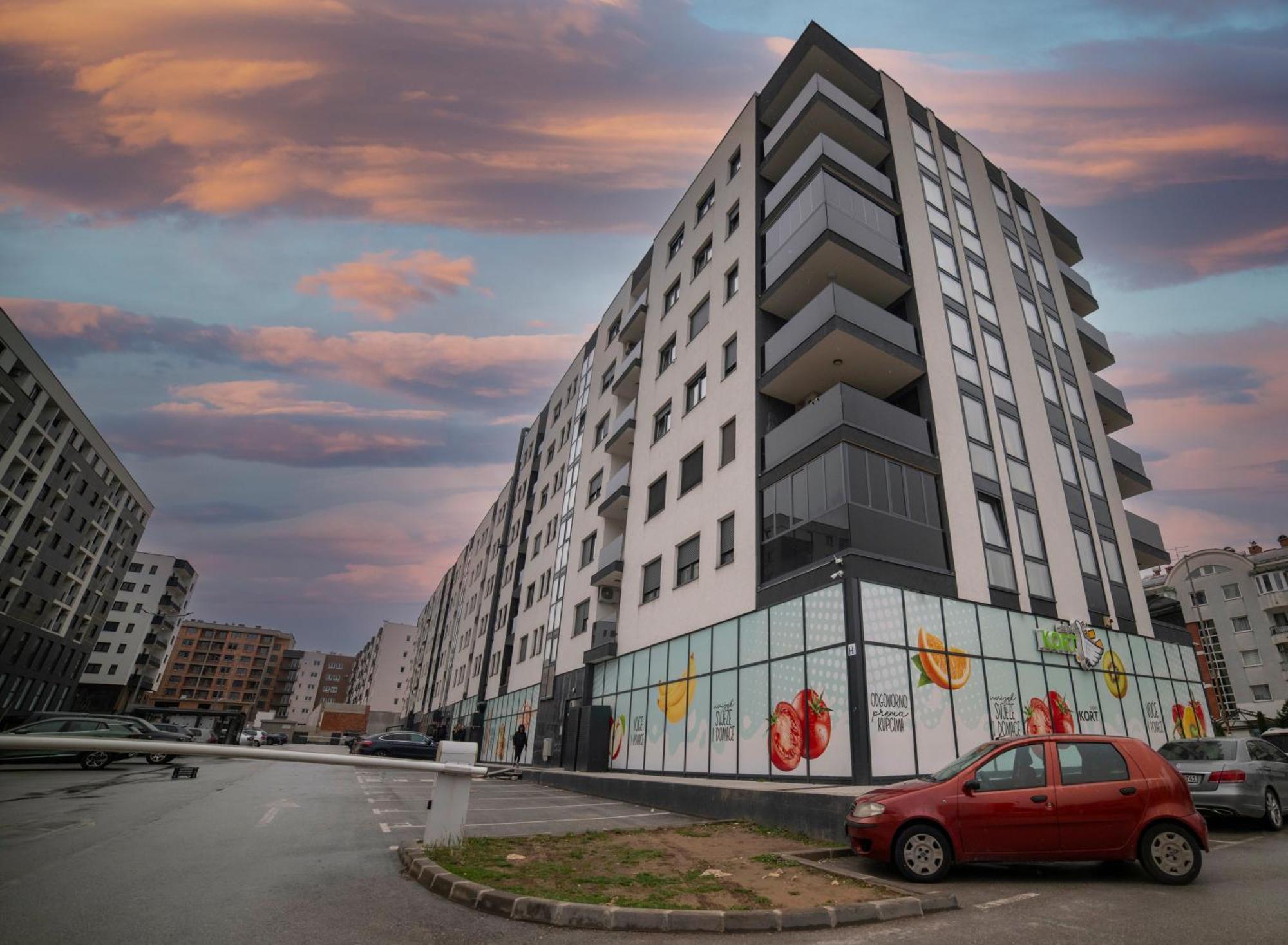 Apartment 5 Star Lukavica エクステリア 写真