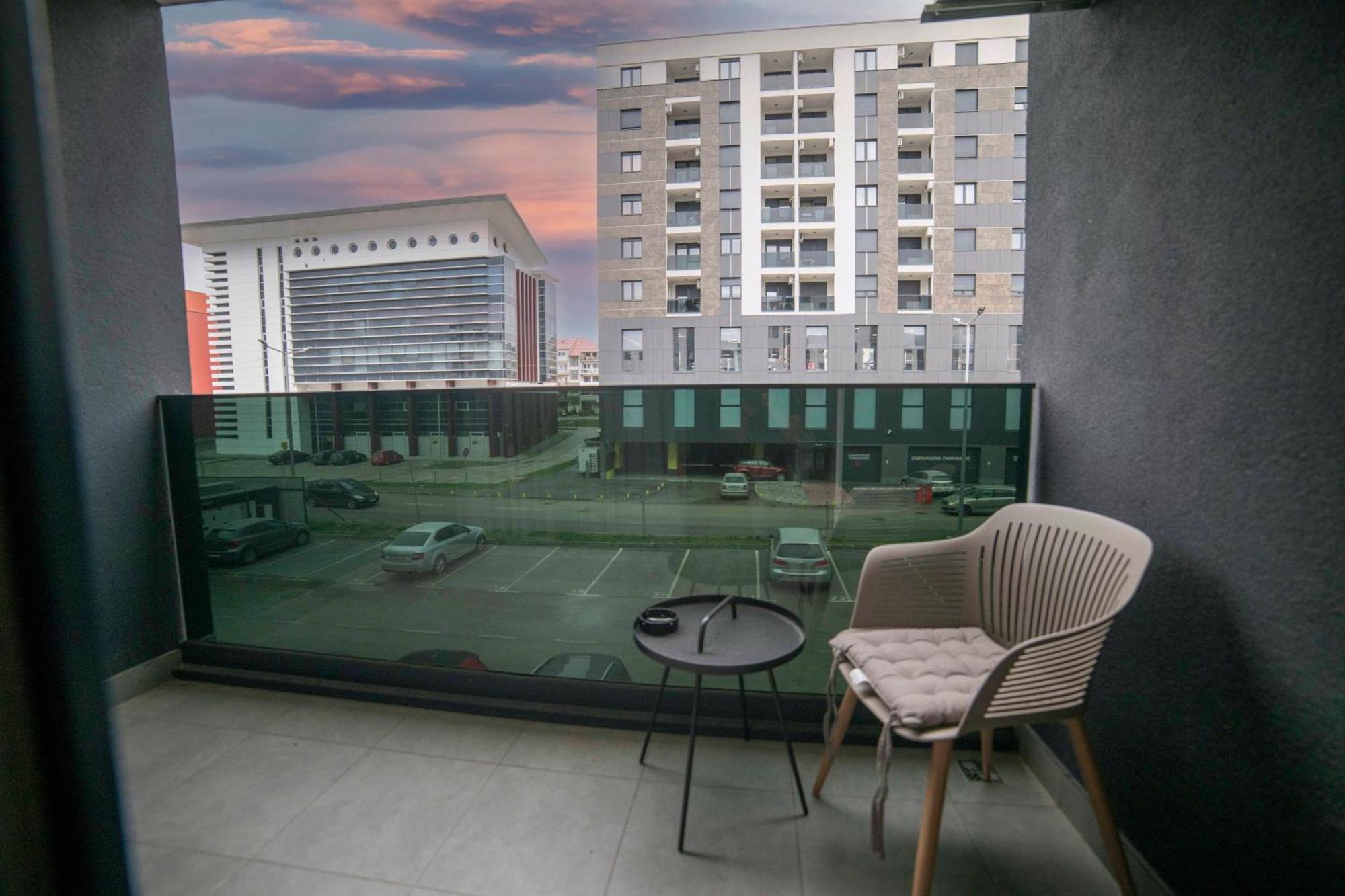 Apartment 5 Star Lukavica エクステリア 写真