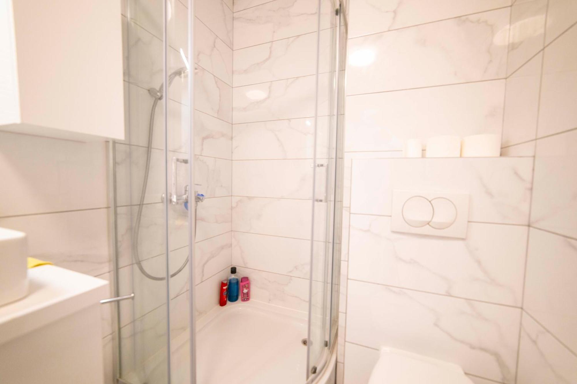 Apartment 5 Star Lukavica エクステリア 写真