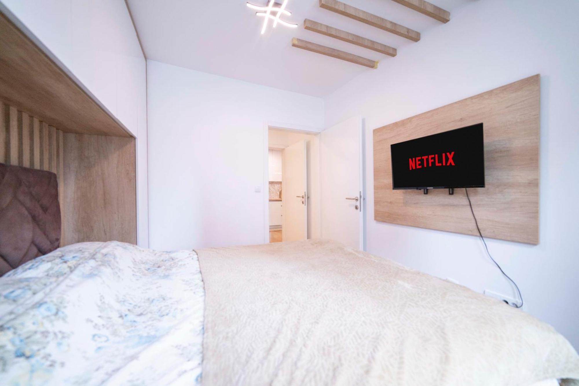 Apartment 5 Star Lukavica エクステリア 写真